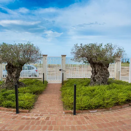 Galia Luxury מלון