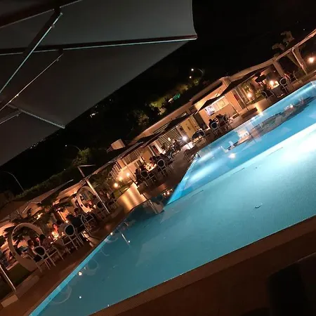 فندق Galia Luxury 5*