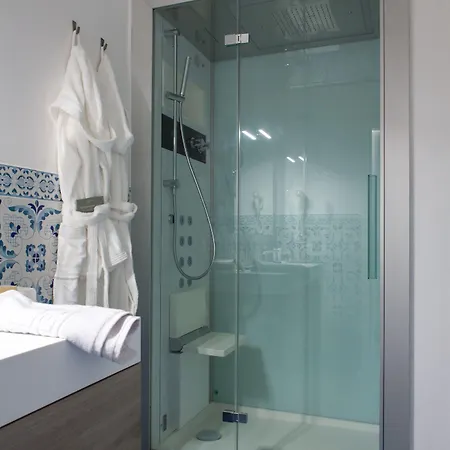 Galia Luxury