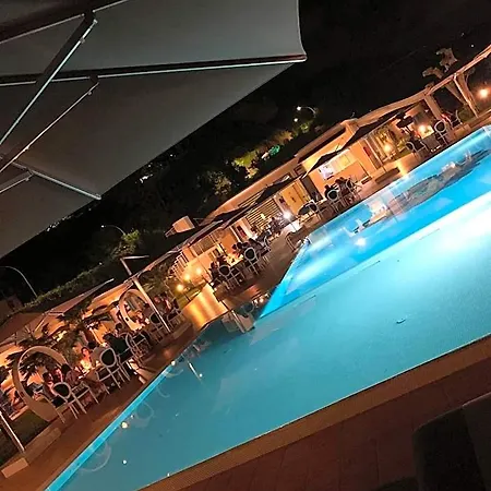 Galia Luxury